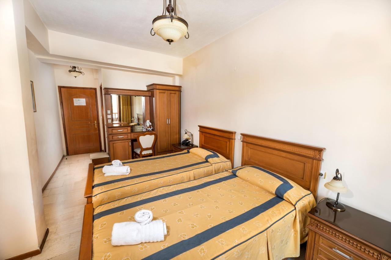 Hotel Famissi 3*