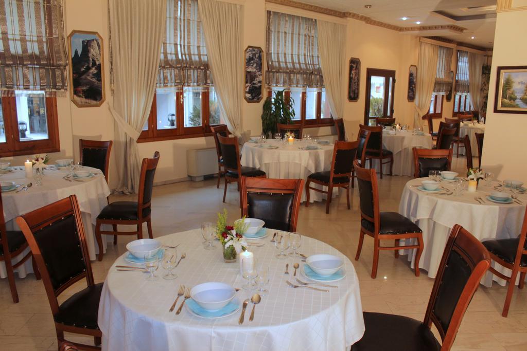 Famissi Hotel 3*
